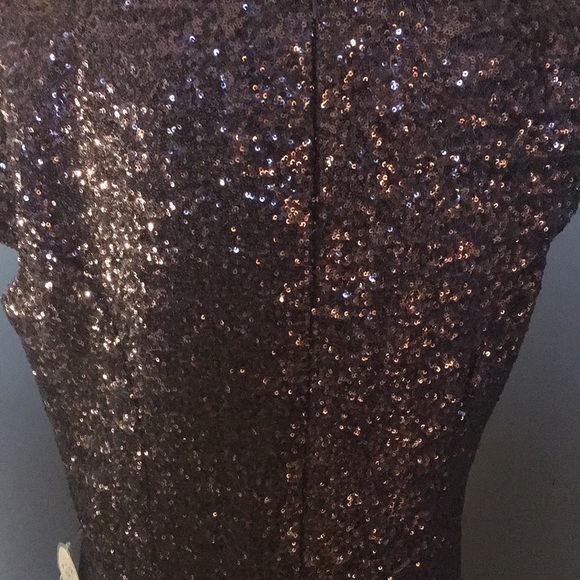 Dress - Picture 5 of 5